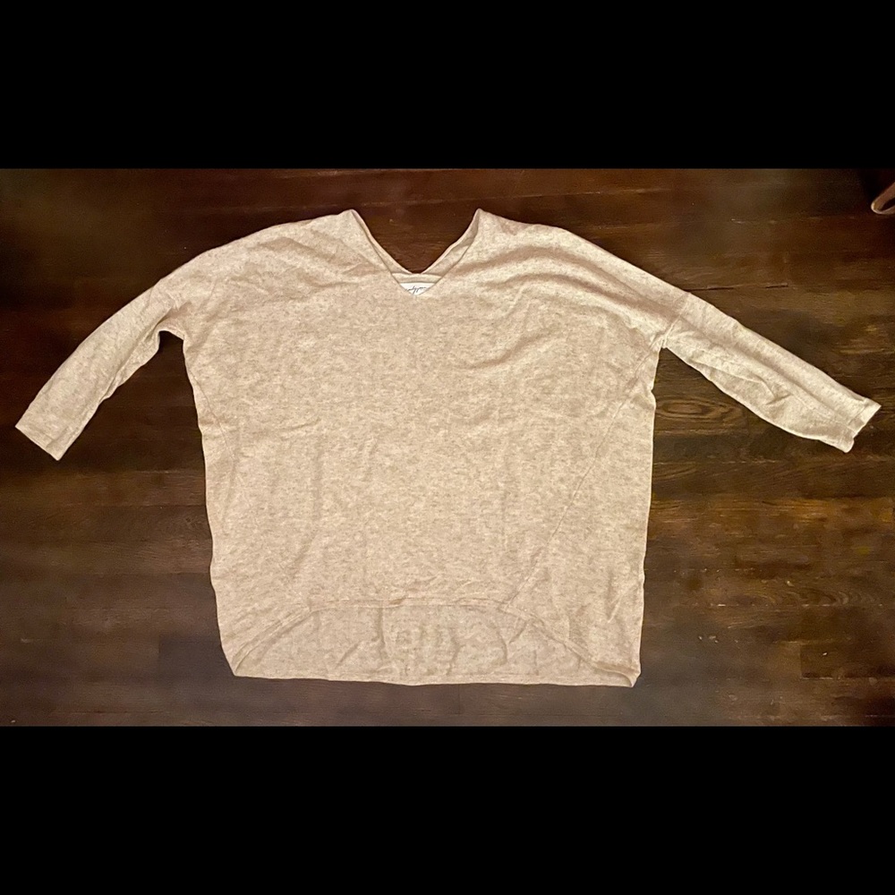 CJLA Size S Rylee Sweater